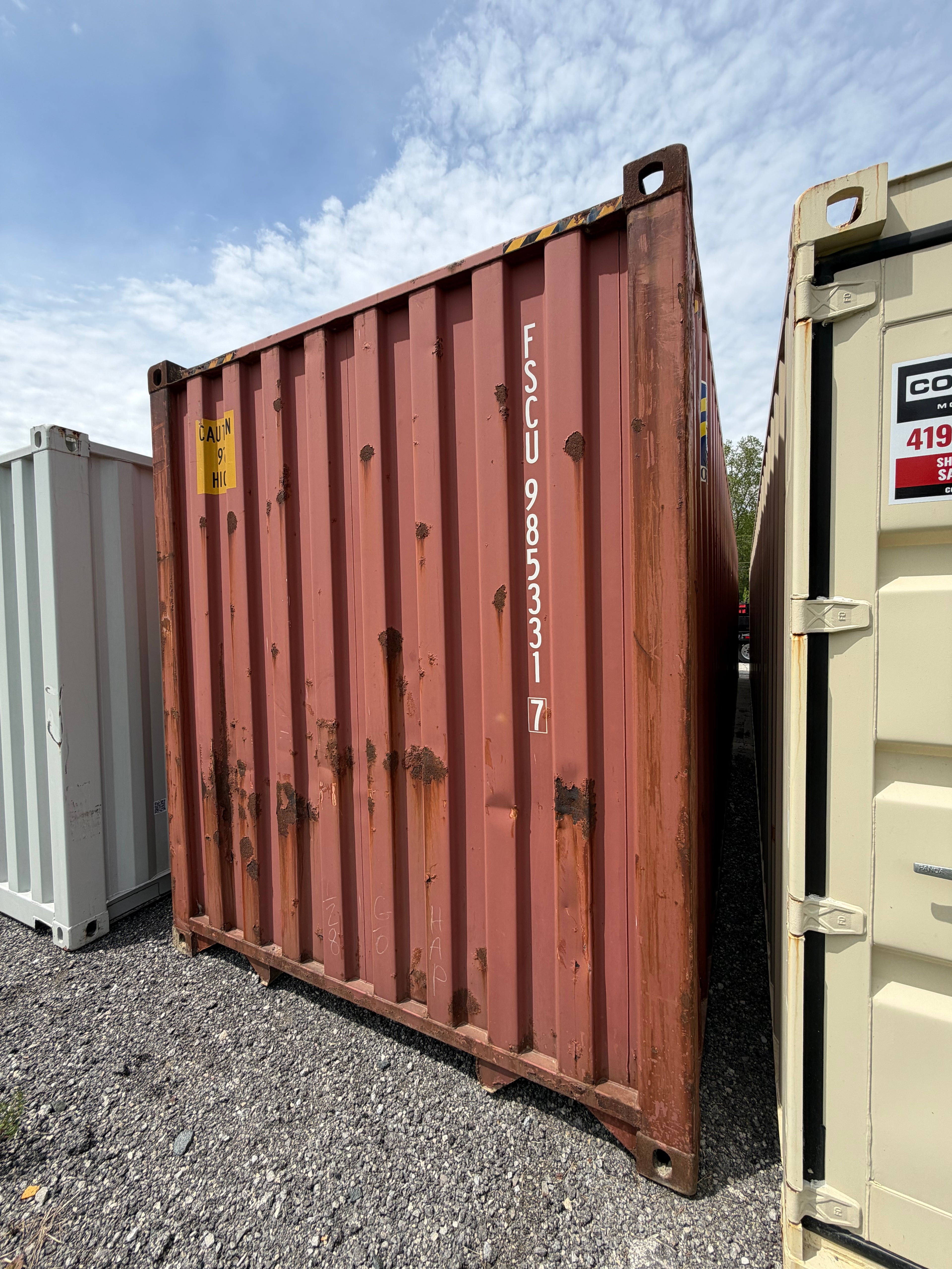 40’ High Cube Used Shipping Container  – 985331-7