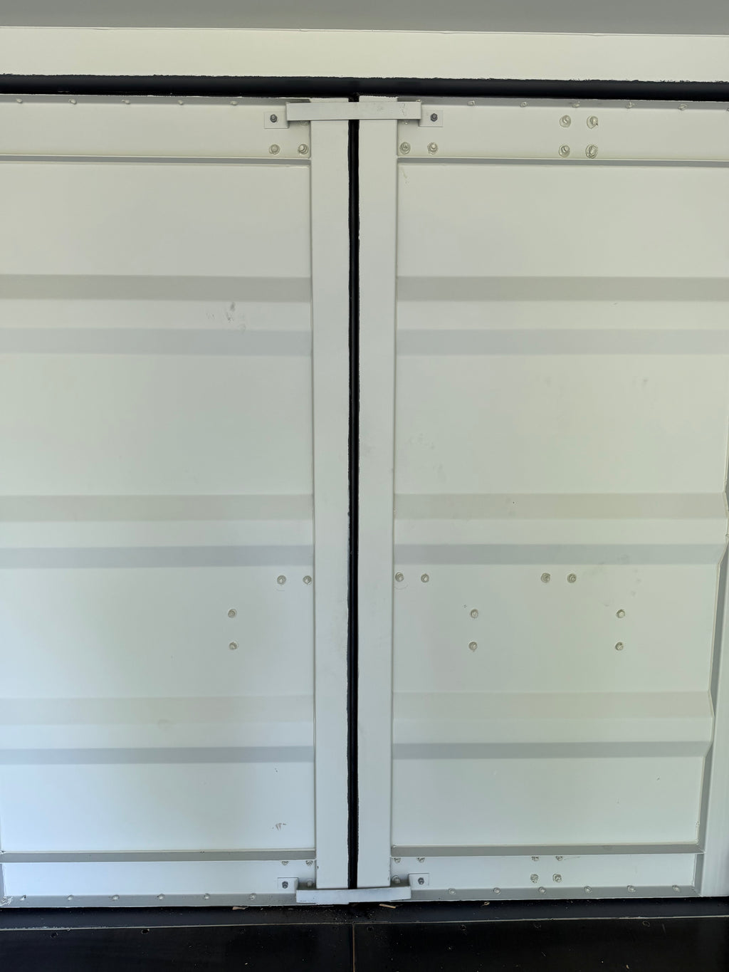 20’ Standard Height One Trip Double Door Shipping Container – Slate Gray – Easy Open Doors – Container 282608-6