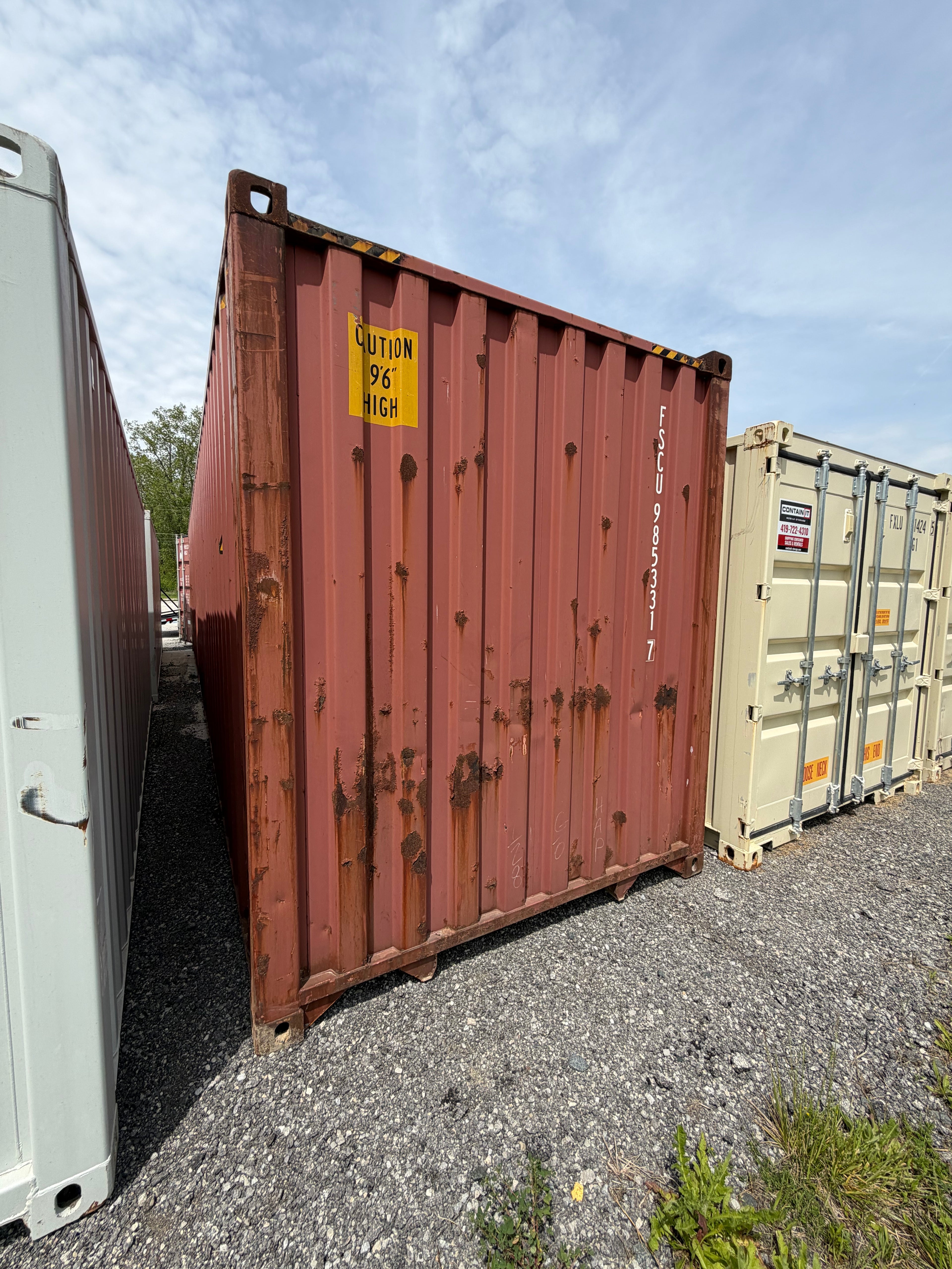 40’ High Cube Used Shipping Container  – 985331-7