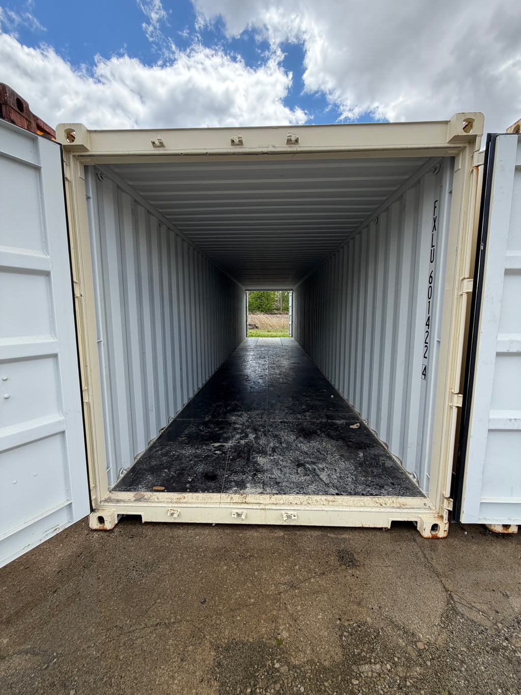 40’ Standard Height Double Door Container – One Trip – Beige – Easy Open Doors & Lockboxes 601422-4