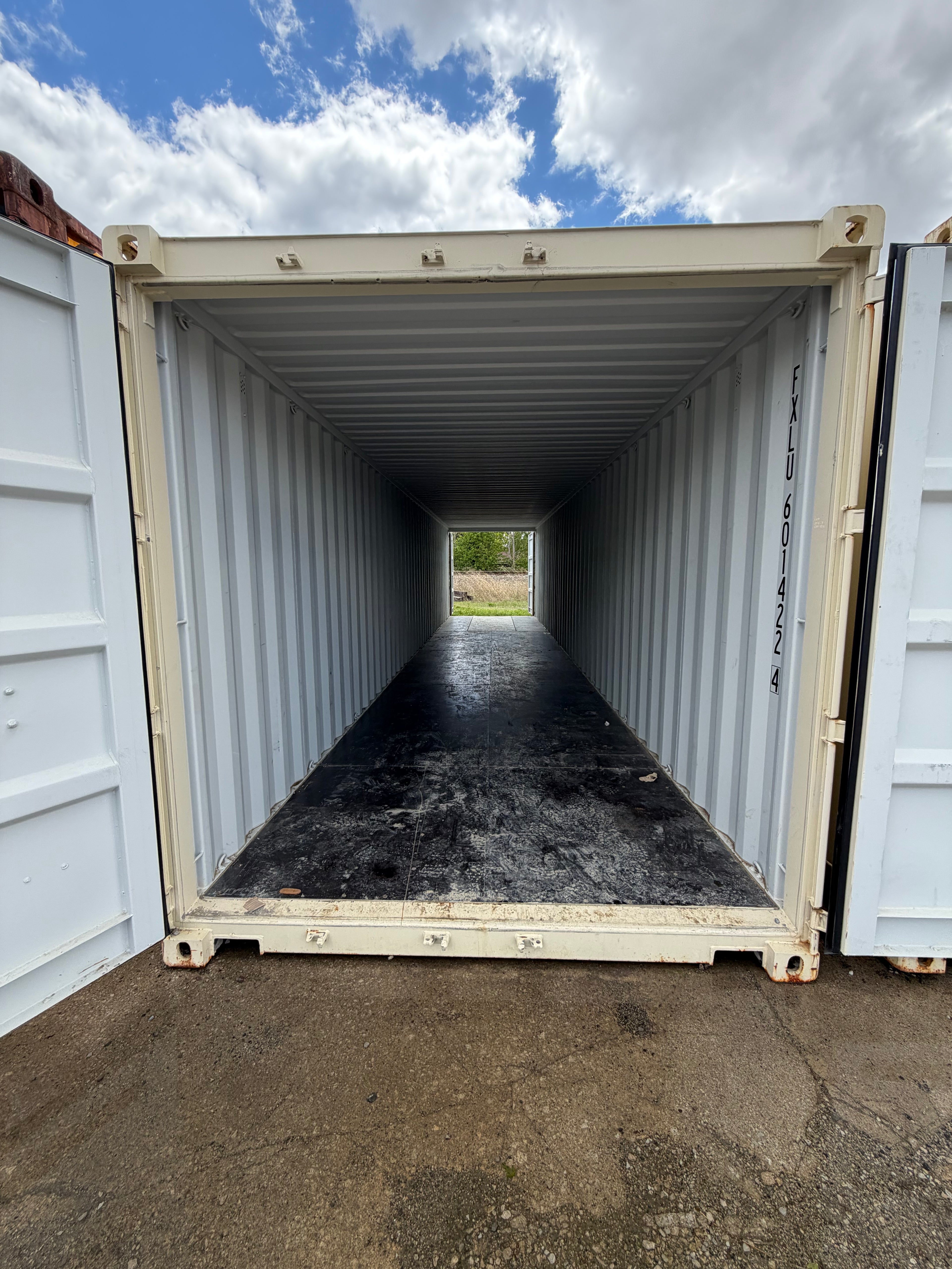40’ Standard Height Double Door Container – One Trip – Beige – Easy Open Doors & Lockboxes 601422-4